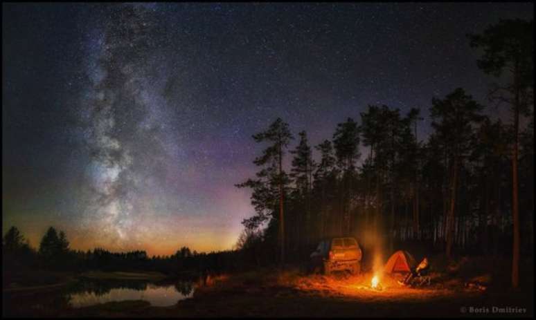 Essa foto de Boris Dmitriev, da Rússia, usa como pano de fundo o céu e a natureza da região central do país.