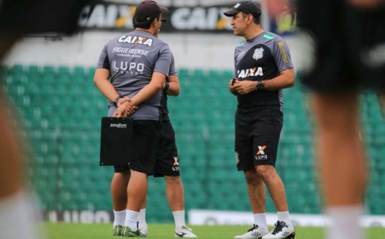 
                        
                        
                    Vinícius Eutrópio confirmou as mudanças no time titular (Foto: Luiz Henrique/Figueirense FC)