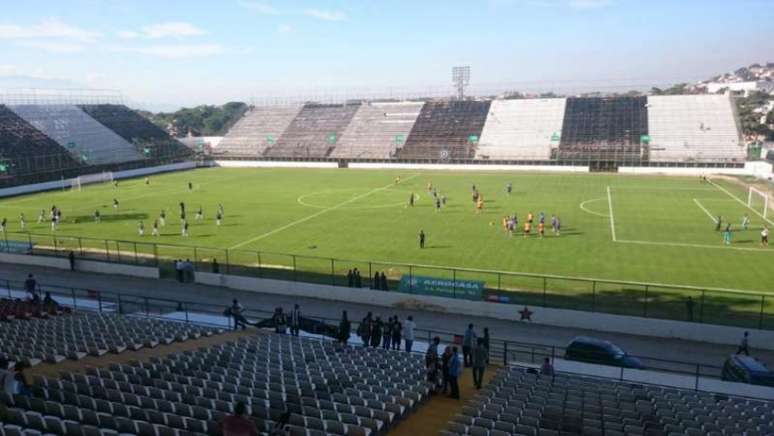 
                        
                        
                    Botafogo venceu o Grêmio, pelo Sub-20, na inauguração da nova Arena (Foto: Vinícius Britto)