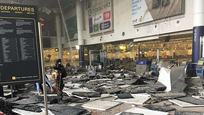 O aeroporto de Bruxelas, na Bélgica, foi alvo de ataques em março deste ano