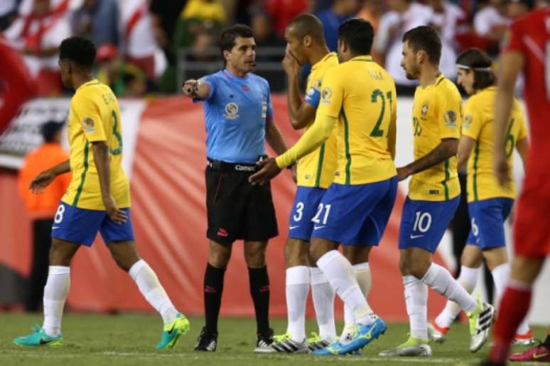 Derrota para o Peru decretou a saída de Dunga da Seleção Brasileira