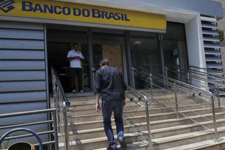 O estudo do Procon-SP levou em conta a evolução das tarifas e comparou os valores praticados entre os bancos Bradesco, Banco do Brasil, Caixa Econômica Federal, HSBC, Itaú, Safra e Santander()