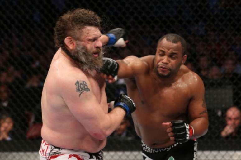 Daniel Cormier x Roy Nelson UFC 166 (FOTO: Getty Images)