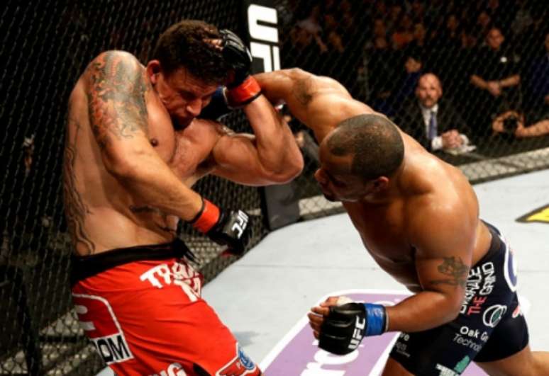 Frank Mir e Daniel Cormier (Foto: Getty Images)