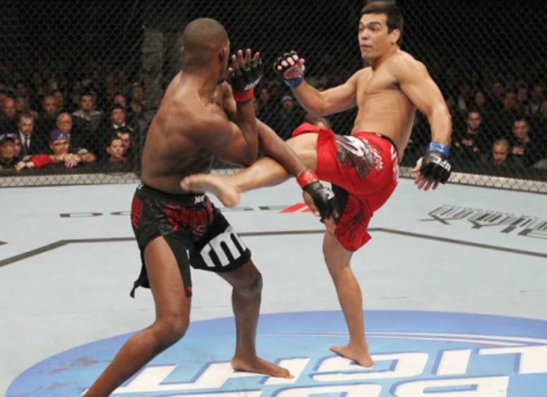 Lyoto Machida e Jon Jones (Foto: Divulgação/UFC)