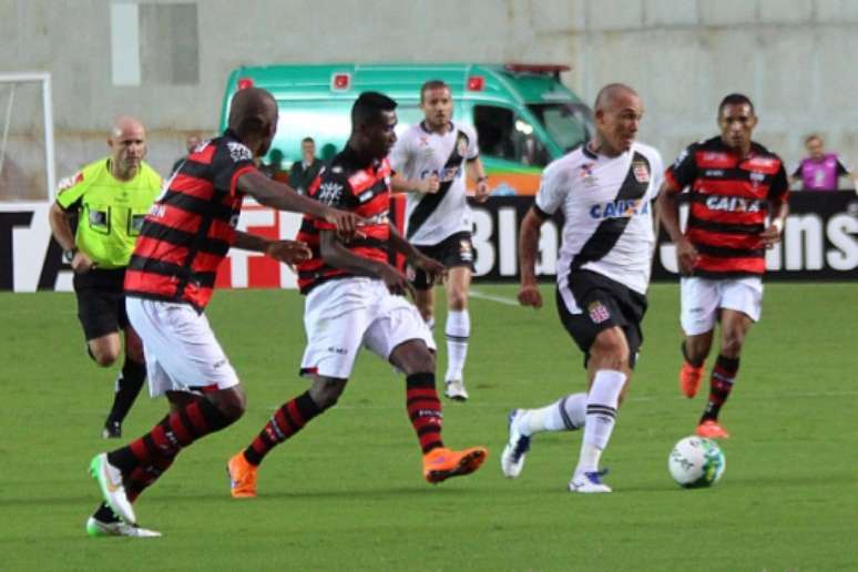 08ª rodada - Atletico-GO 2 x 1 Vasco