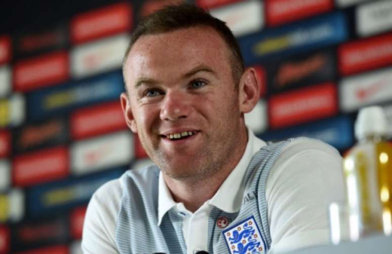 Rooney ganha R$ 60 milhões brutos por ano no Manchester United