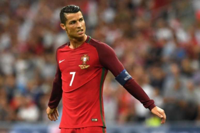 Cristiano Ronaldo ganha R$ 171 milhões brutos por ano no Real Madrid