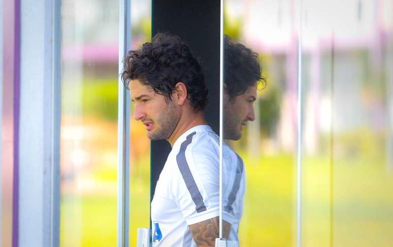 Pato durante sua passagem anterior no Corinthians (Foto: Gazeta Press/Arquivo)