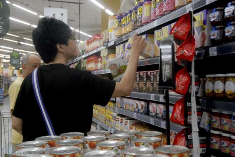 Infla&ccedil;&atilde;o, medida pelo &Iacute;ndice Geral de Pre&ccedil;os &ndash; Disponibilidade Interna, acelerou 0,5 ponto percentual de maio para junho, passando de 1,13% para 1,65%. A alta acumulada no primeiro semestre do ano &eacute; de 6,02%. J&aacute; o resultado dos &uacute;ltimos 12 meses ficou em 12,32%