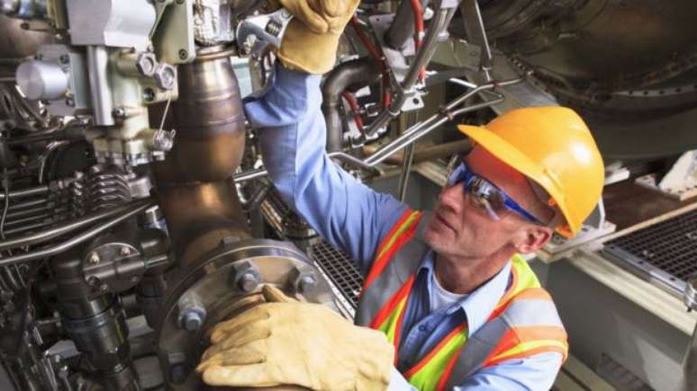 Desemprego no Brasil deve diminuir em 2017, segundo previs&atilde;o 