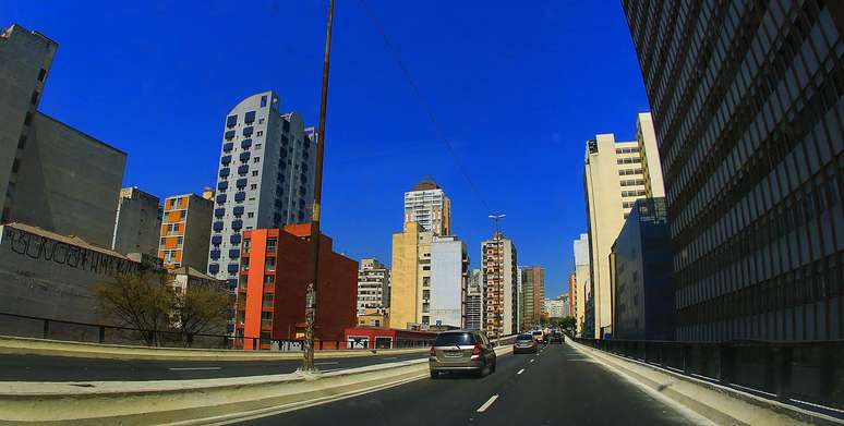 Os grupos que registraram as maiores taxas foram alimenta&ccedil;&atilde;o (1,14%) e habita&ccedil;&atilde;o (0,52%), que juntos contribu&iacute;ram com 0,47 ponto percentual (p.p.) no &iacute;ndice final. No sentido contr&aacute;rio aparece o grupo transporte, com queda de 0,48%.