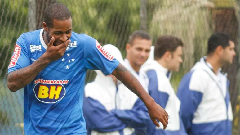 
                        
                        
                    Dedé se recupera de lesão no Cruzeiro (Foto: Thomas Santos/AGIF/LANCE!Press)