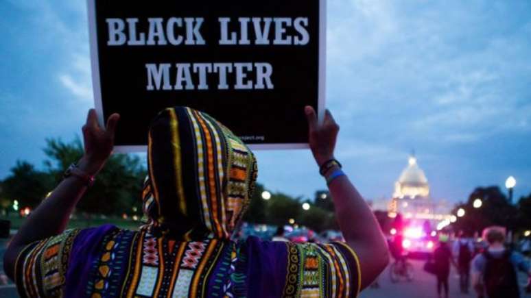 Protestos contra viol&ecirc;ncia policial aconteceram em todo o pa&iacute;s 