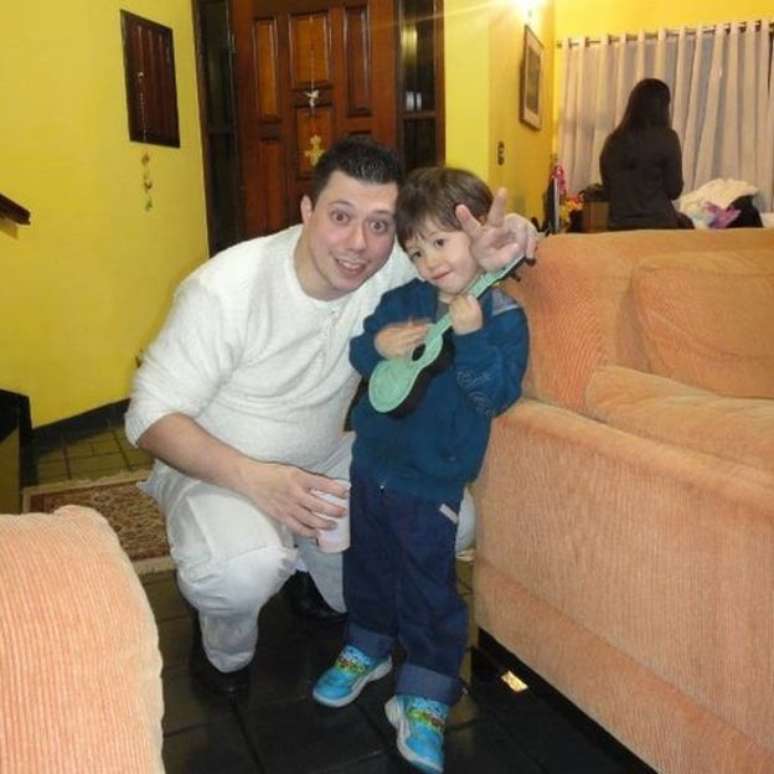 Daniel Galvão com o filho Daniel, numa foto tirada há três anos no Brasil 