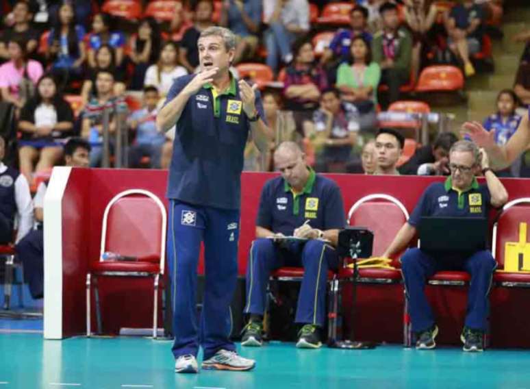 
                        
                        
                    Seleção Brasileira, de Zé Roberto, foi campeã do Grand Prix no último fim de semana (Foto: Divulgação/FIVB)