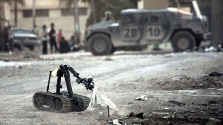 Ex&eacute;rcito usa rob&ocirc; em opera&ccedil;&otilde;es arriscadas que antes eram realizadas por soldados