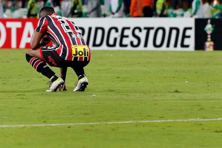 Thiago Mendes lamenta queda do São Paulo na semifinal