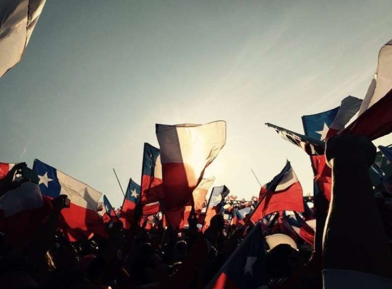 O chileno Hernán Ramos obteve o segundo lugar na mesma categoria por essa foto da final da Copa América em 2015. “Neste dia, o Chile derrotou a Argentina de Messi e foi coroada campeã da Copa América pela primeira vez. Inesquecível”, conta.