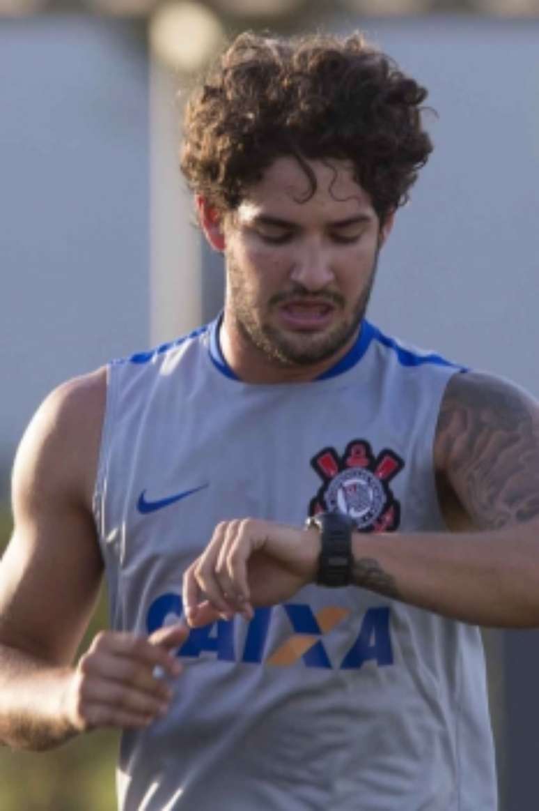 Pato será relacionado para jogo no dia 23