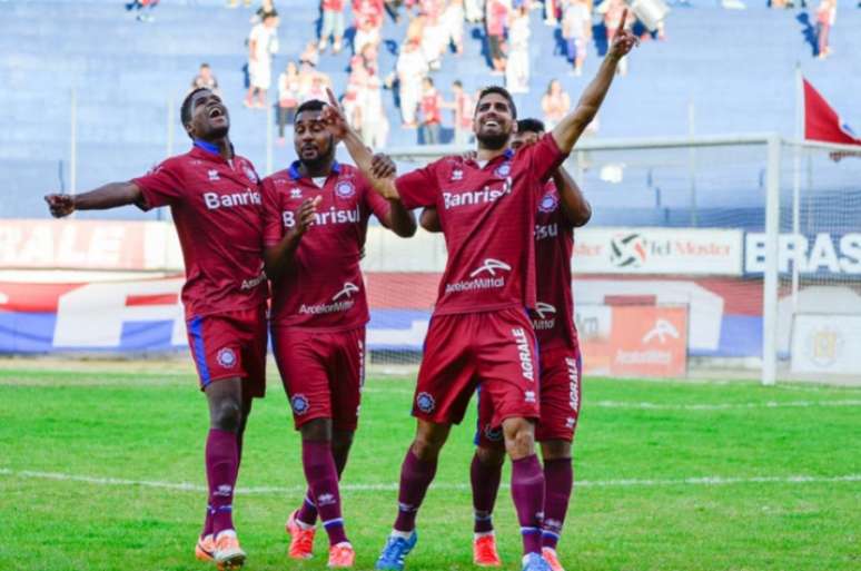 
                        
                        
                    Caxias vence Metropolitano é beneficiado pelo tropeço do Maringá em casa contra o Ituano e consegue a sua vaga para a segunda fase da Série D do Brasileiro (Foto: Geremias Orlandi/Divulgação)