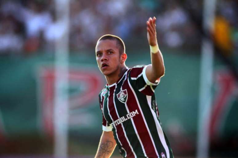 
                        
                        
                    Marcos Junior fez o segundo gol do Flu e dedicou a criança com doença rara (Foto:Paulo Sergio/Lancepress!)