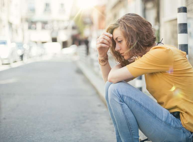 Fugir dos problemas não seria a melhor escolha para vencer as crises da vida. Já ser resiliente, sim.