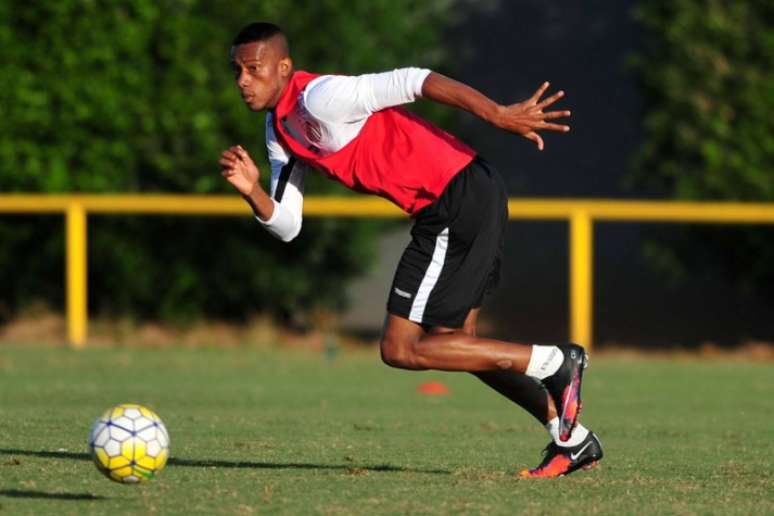 Copete será titular do Peixe diante do Gama, nesta quarta-feira (Foto: Ivan Storti / LANCE!Press)