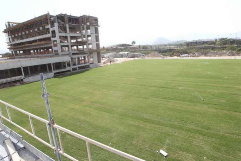 
                        
                        
                    Fluminense fará a apresentação do seu pacotão de reforços no CT do clube, na Barra da Tijuca (Foto: Paulo Sérgio)