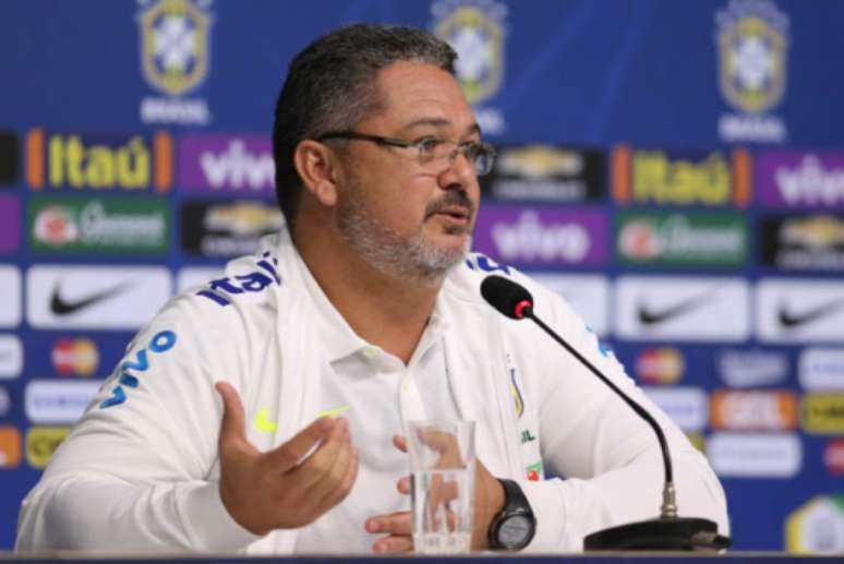 Rogério Micale concedeu entrevista coletiva