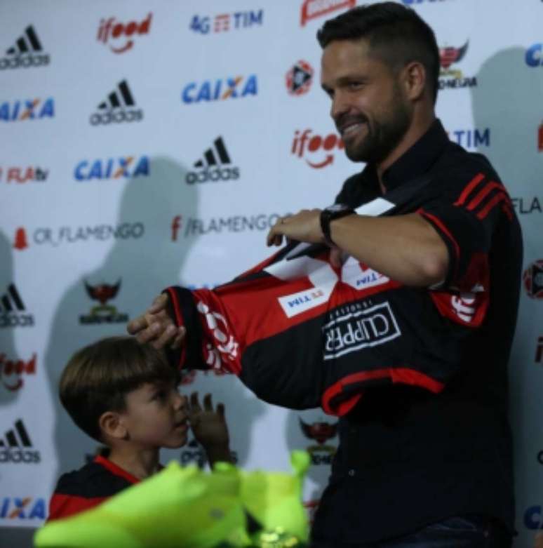 Diego durante apresentação na Gávea (Foto: Cleber Mendes)