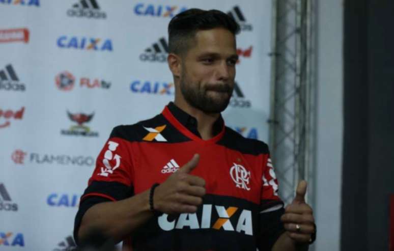 Diego já está regularizado para poder estrear pelo Flamengo e depende só da parte física (Foto: Cleber Mendes)
