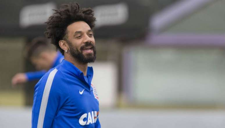 Cristian será opção no banco de reservas para a partida contra o Figueirense, neste sábado (Foto: Daniel Augusto Jr)