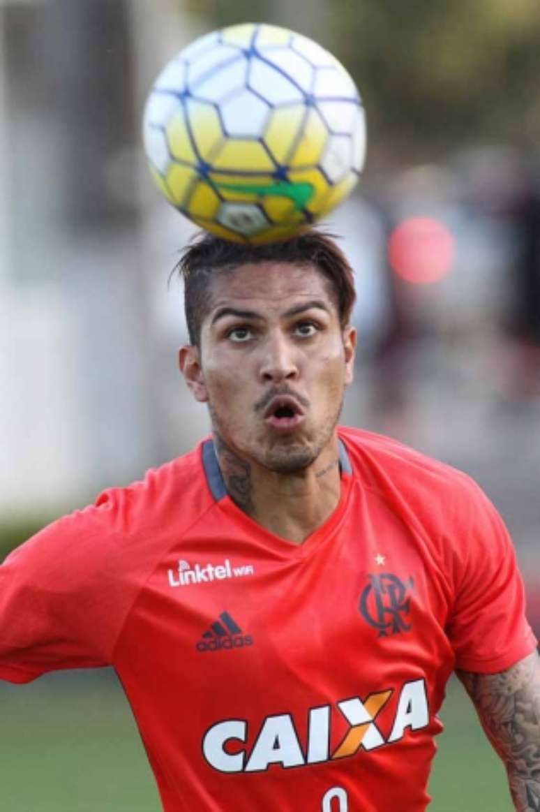 Guerrero em treino do Flamengo (foto:Gilvan de Souza/Flamengo)