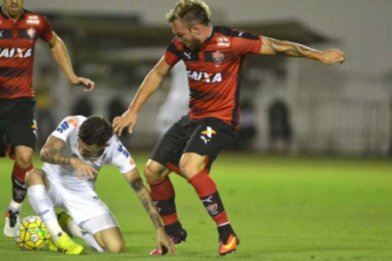 Lucas Lima foi substituído por conta de dores e pode não jogar quarta (Foto: Romildo de Jesus/Lancepress!)