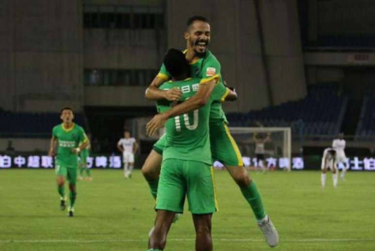 Anselmo Ramon fez um gol na Super Liga (Foto: Divulgação / Hangzhou Greentown)