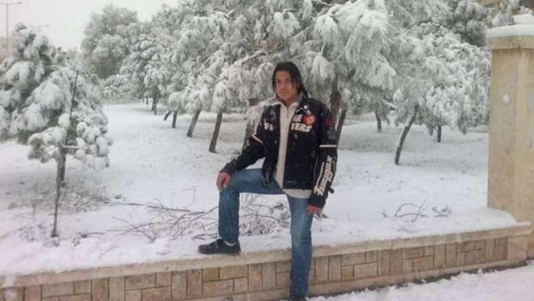 Hadi durante o inverno na Síria; ele fala português fluentemente