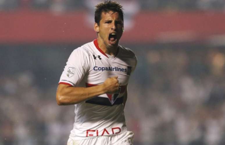 Calleri comemora um de seus nove gols na Libertadores deste ano