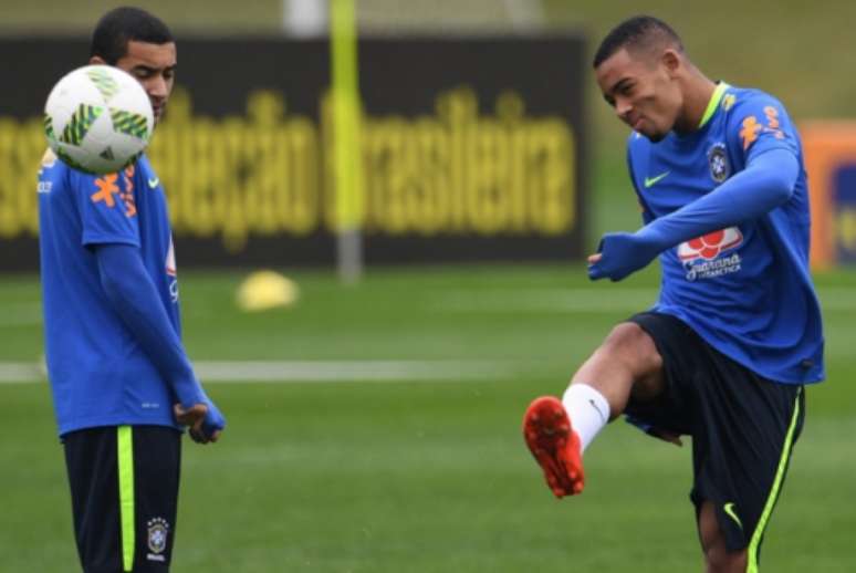 Gabriel Jesus está com a Seleção Brasileira, preparando-se para a disputa da Olimpíada (Foto: AFP)