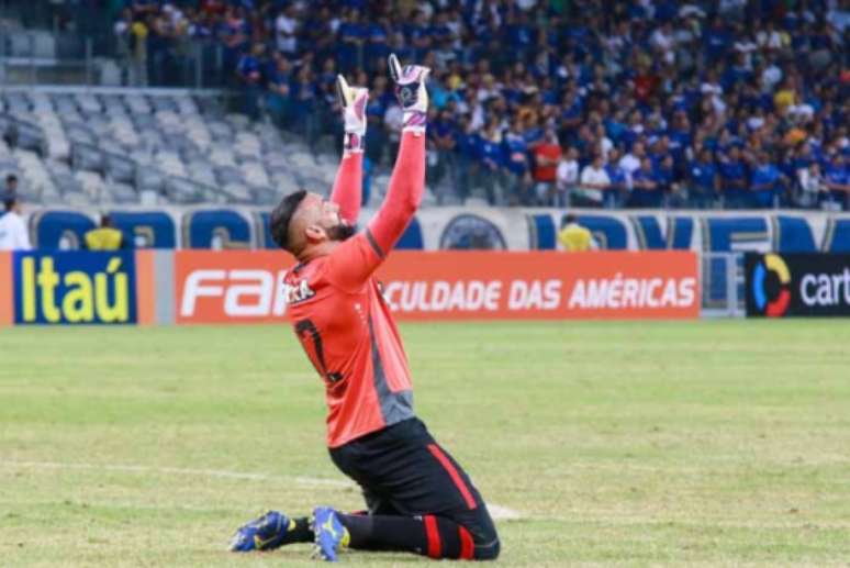 Goleiro se destaca no Atlético-PR desde 2012 e projetava uma chance na Seleção (Foto: Thomas Santos/AGIF/Lancepress!)