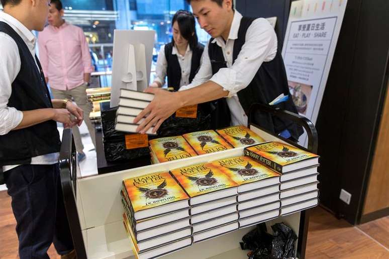 Lançamento do novo livro da saga Harry Potter em Hong Kong