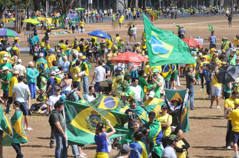 Manifestação pró-impeachment em Brasília