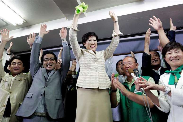 Yuriko Koike, de 64 anos, venceu de maneira arrasadora as eleições para o cargo de governador de Tóquio