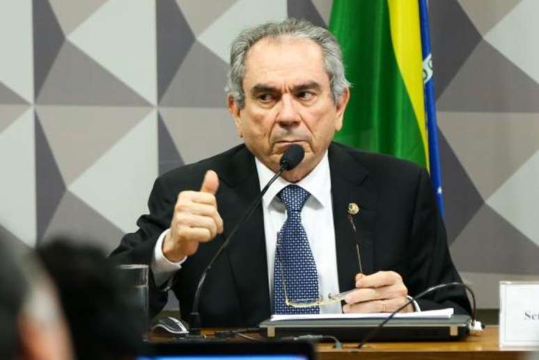 O presidente da Comissão Especial do Impeachment, senador Raimundo Lira, diz que “existe uma possibilidade&quot; de o julgamento começar no dia 25, e não no dia 29, como anunciou o Supremo