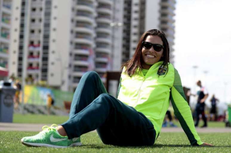 Ana Sátila posa na Zona Internacional da Vila Olímpica da Rio-2016 (Foto: Alexandre Loureiro/Exemplus/COB)