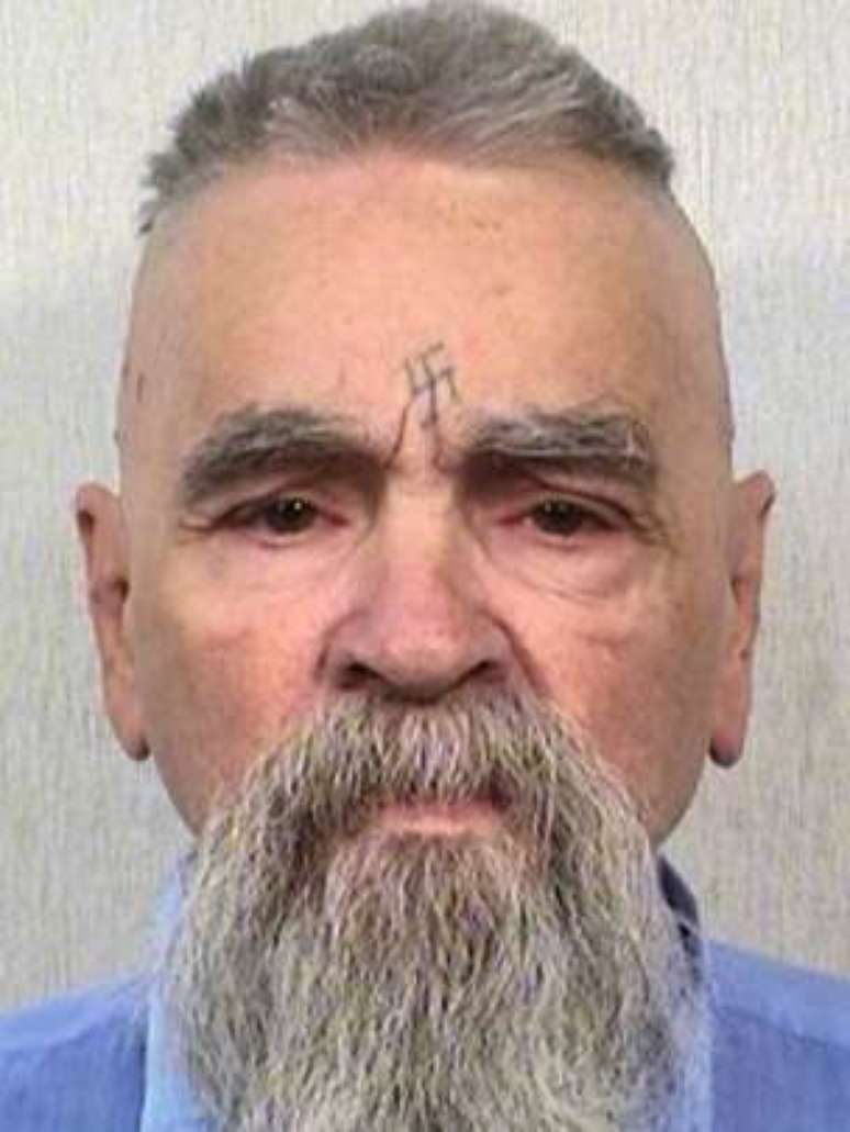 Charles Manson, de 81 anos, cumpre nove penas de prisão perpétua