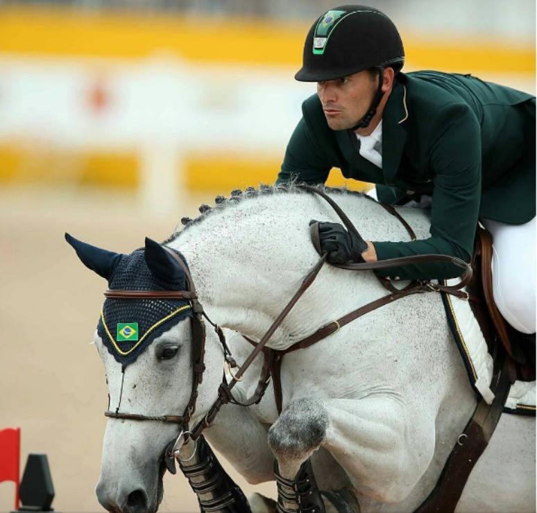 O gaúcho Eduardo Menezes e seu cavalo, Quintol
