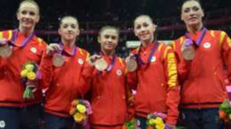 Com Ponor (&agrave; direita), a Rom&ecirc;nia foi bronze por equipes nos Jogos de Londres