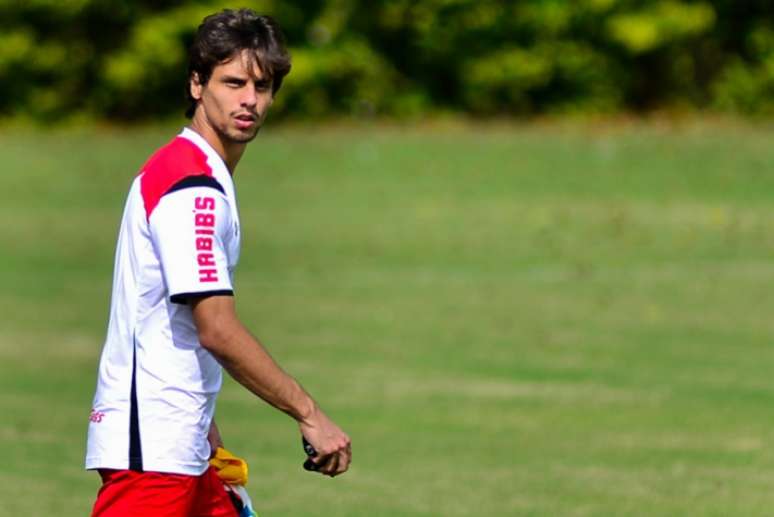 Rodrigo Caio, em treino do São Paulo (Foto: Maurício Rummens/Fotoarena/Lancepress!)