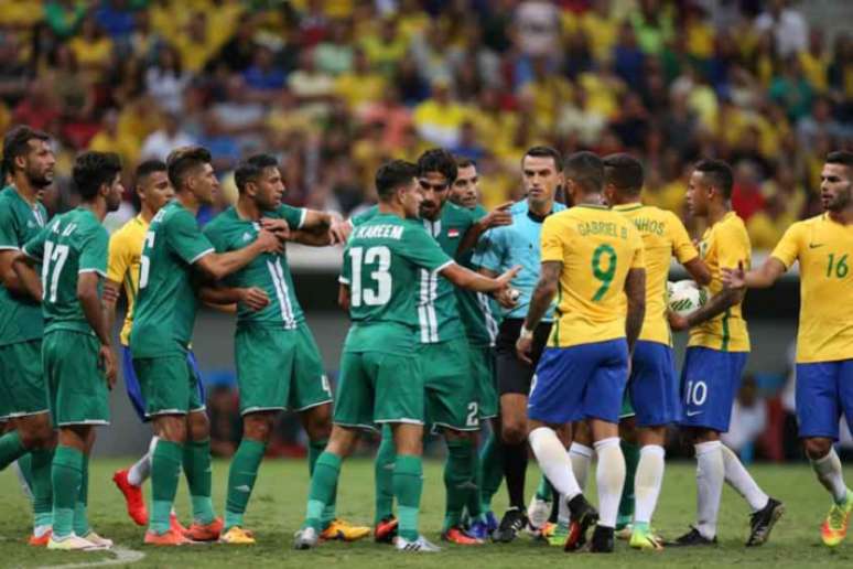 Na próxima quarta-feira, Brasil enfrenta a Dinamarca, enquanto o Iraque encara a África do Sul. Se o placar for igual nos dois jogos, seleções decidirão vaga nas quartas por sorteio